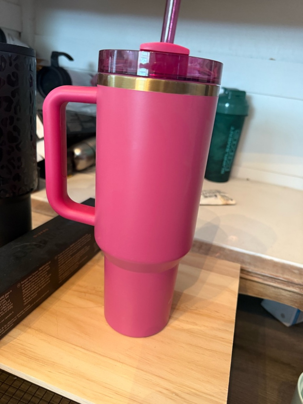 Stanley Pink Travel Mug with Handle and Straw - Picture 2 of 3